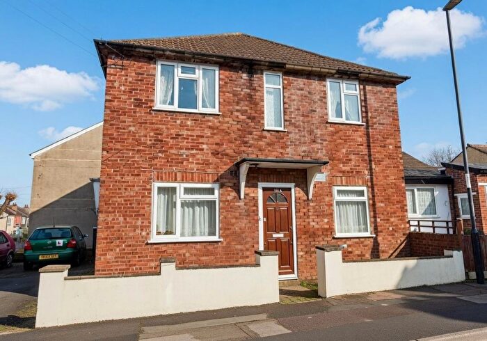 2 Bedroom Flat For Sale In A Parchmore Road, Thornton Heath, Surrey, CR7