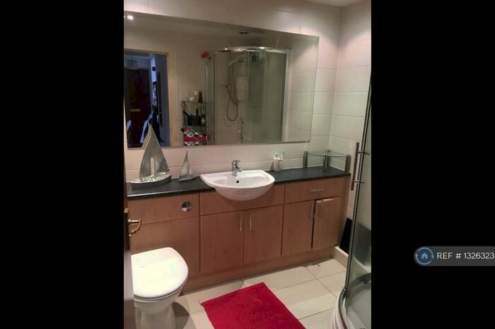 2 Bedroom Flat To Rent In Gladstone Place, Aberdeen, AB24