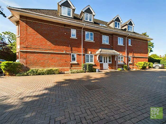2 Bedroom Apartment To Rent In Regents Place, Bath Road, Maidenhead, Berkshire, SL6