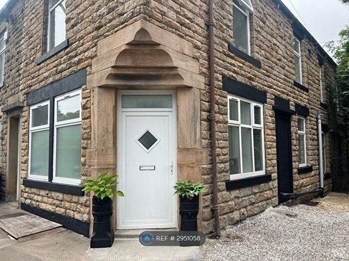 4 Bedroom End Of Terrace House To Rent In Market St, Rochdale, OL12