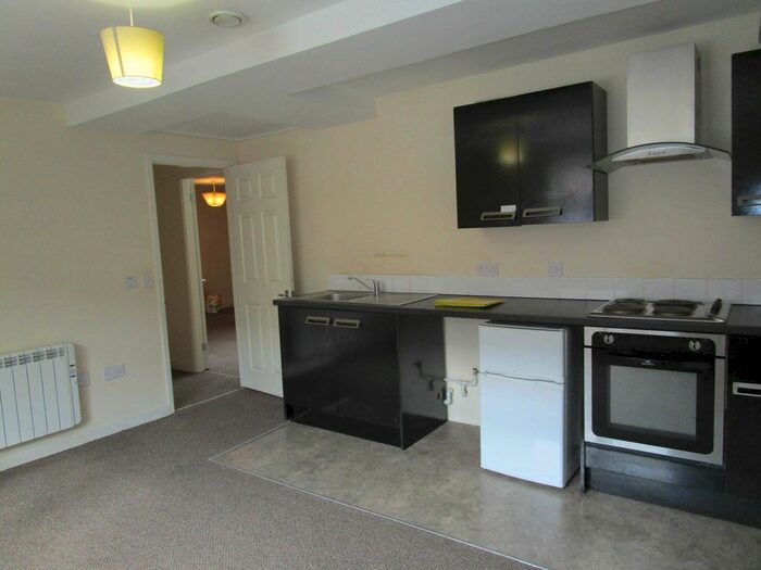 1 Bedroom Flat To Rent In Twist Lane, Leigh, Greater Manchester, WN7