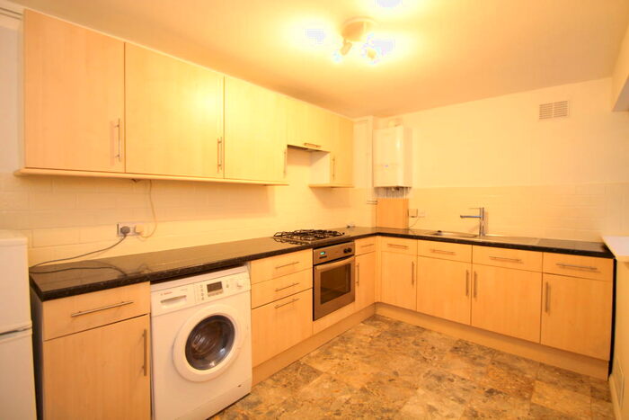 1 Bedroom Flat To Rent In Zero Deposit Option, Conrad Court, The Avenue, BR3