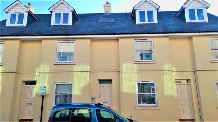 2 Bedroom Flat To Rent In Queen Street, Ashford, TN23