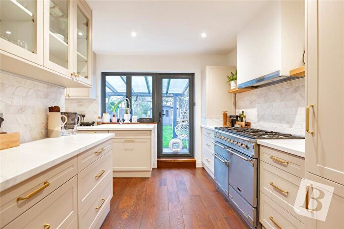 2 Bedroom Terraced House For Sale In Standfield Road, Dagenham, RM10