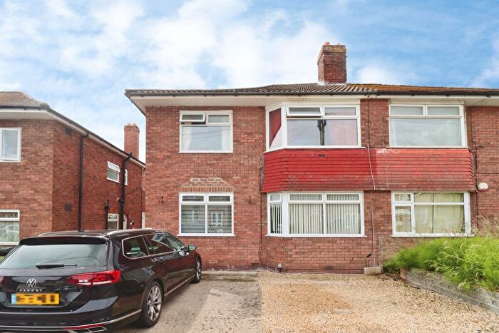 2 Bedroom Flat For Sale In Rodway Road, Patchway, Bristol, BS34