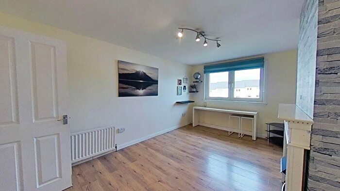 2 Bedroom Flat To Rent In Murrayburn Green, Edinburgh, Midlothian, EH14