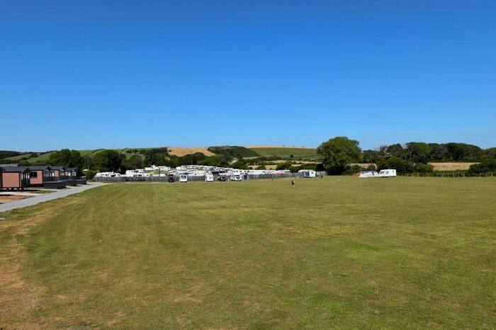 2 Bedroom Detached Bungalow For Sale In Ridgeway Park Resort, Manorbier, SA70