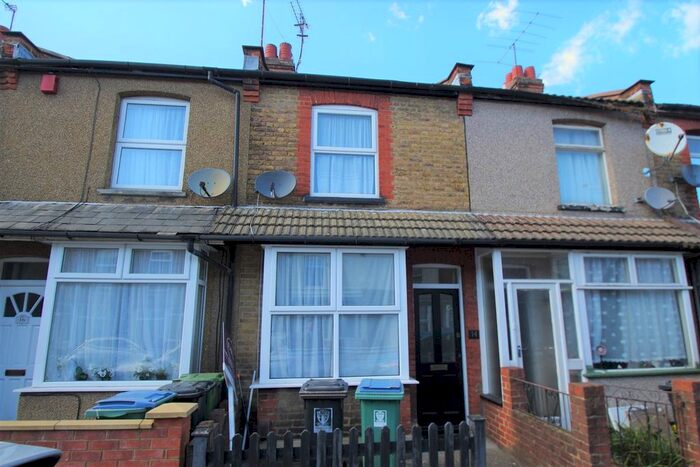 2 Bedroom Terraced House To Rent In Pretoria Road, Watford, WD18