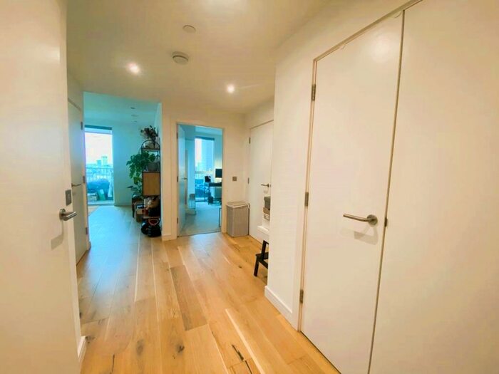 2 Bedroom Flat To Rent In Duval House, Grant Road, London, Surrey, SW11