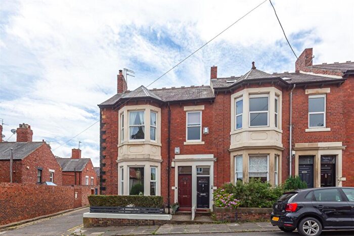 2 Bedroom Flat To Rent In Grosvenor Avenue, Jesmond, Newcastle Upon Tyne, NE2