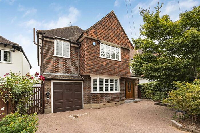 4 Bedroom Detached House To Rent In Crown Road, New Malden, KT3