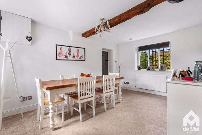 4 Bedroom Detached House For Sale In Staites House, Teddington, GL20
