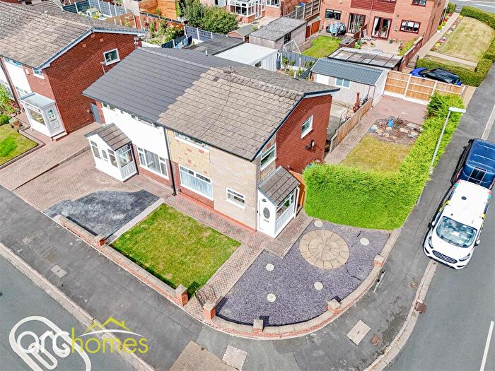 3 Bedroom Semi-Detached House For Sale In Hillside Avenue, Atherton, Manchester, M46