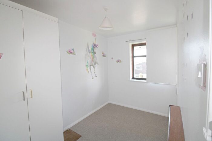 2 Bedroom Maisonette To Rent In High Street, Borehamwood, WD6