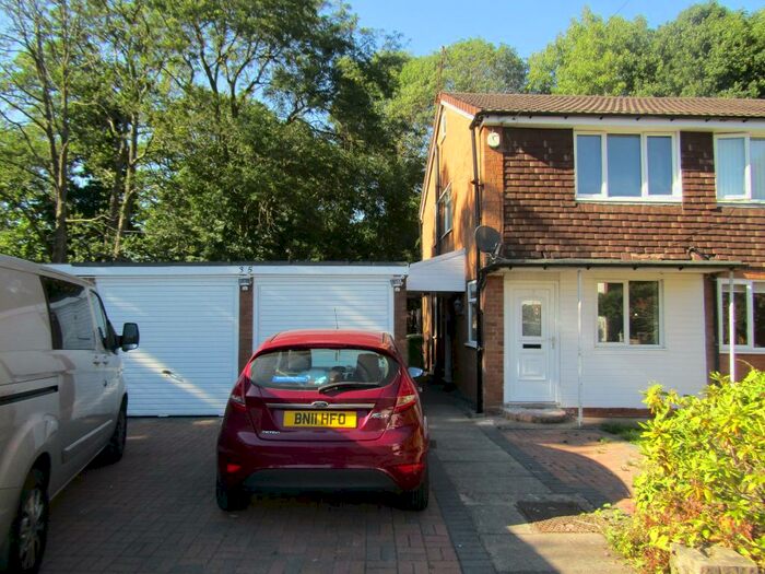 2 Bedroom Flat To Rent In Atherstone Close, Shirley, Solihull, B90