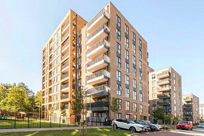 2 Bedroom Flat To Rent In Bowen Drive, Charlton, London, SE7