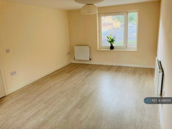 1 Bedroom Flat To Rent In Wodell Drive, Wolverton, Milton Keynes, MK12