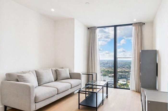 2 Bedroom Flat To Rent In Harcourt Tower, Marsh Wall, E14
