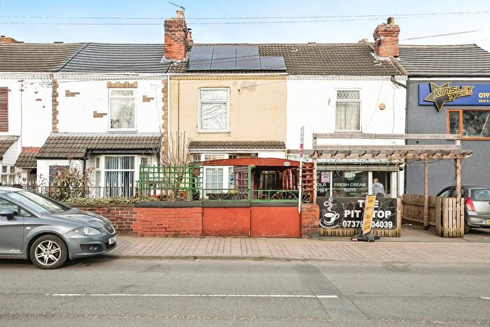 2 Bedroom Terraced House For Sale In Wakefield Road, Kinsley, Pontefract, WF9
