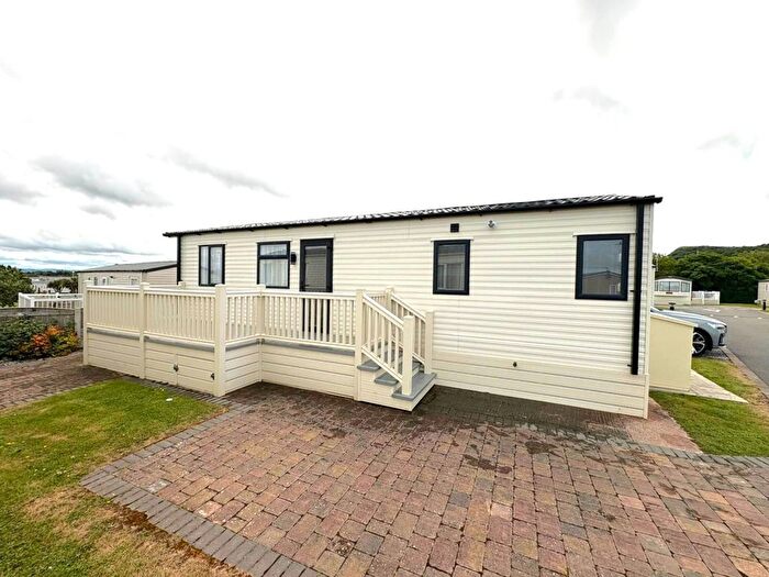 2 Bedroom Mobile/park Home For Sale In Abergele, LL22