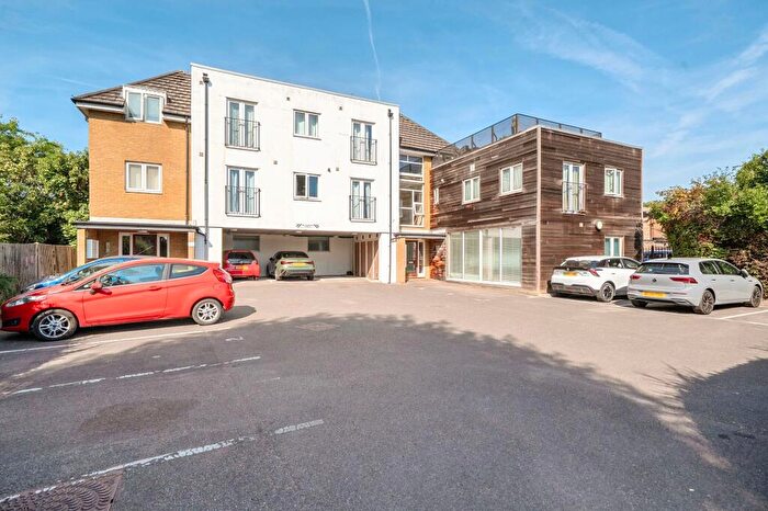 1 Bedroom Flat For Sale In Alpha Road, Guildford House, KT5
