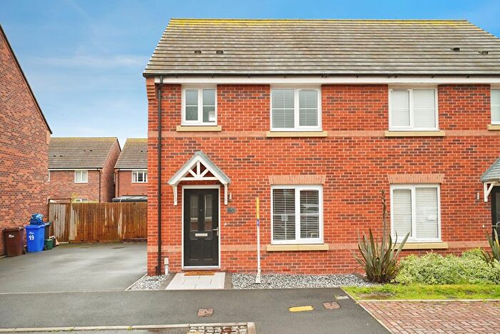 3 Bedroom Semi Detached House For Sale In Monk Road, Burton-On-Trent, Staffordshire, DE13