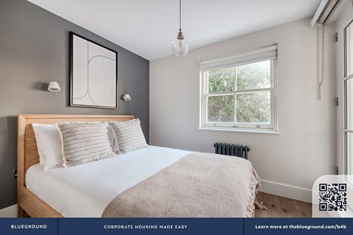 2 Bedroom Flat To Rent In Waterloo, SE1