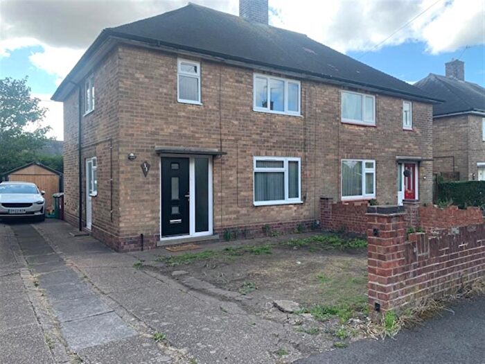 3 Bedroom Semi-detached House For Sale In Murby Crescent, Nottingham, NG6