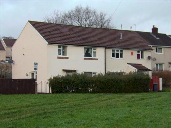 3 Bedroom Property To Rent In Newport Road, Pontllanfraith, Blackwood, NP12