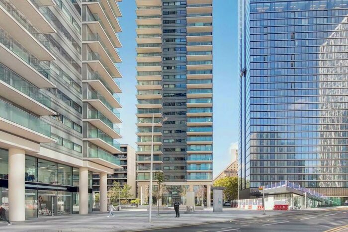1 Bedroom Apartment To Rent In Landmark West Tower, Marsh Wall, Canary Wharf, South Quay, London, E14