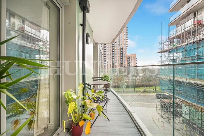 2 Bedroom Flat For Sale In Crane Heights, Waterside Way, London, N17