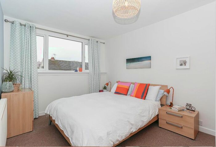 3 Bedroom Semi-Detached House To Rent In Deanburn Park, Linlithgow, EH49