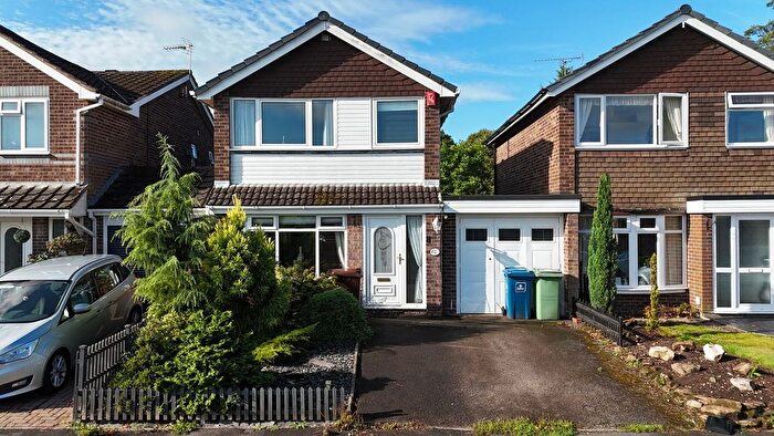 3 Bedroom Link Detached House For Sale In Redwood Avenue, Stone, ST15