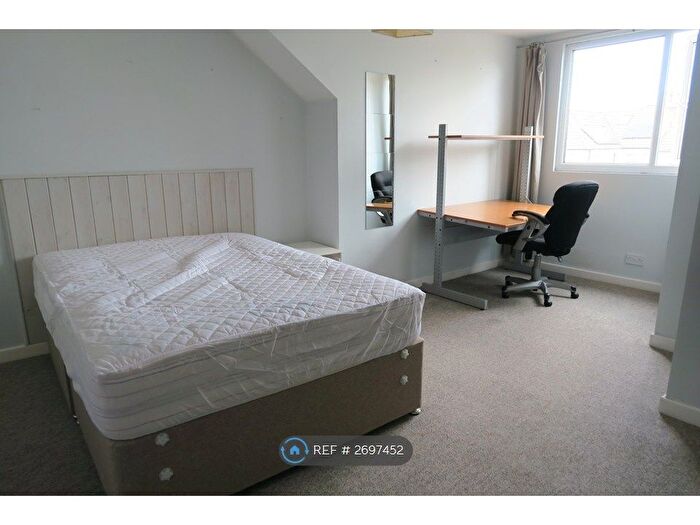 6 Bedroom Terraced House To Rent In Longmead Avenue, Bristol, BS7