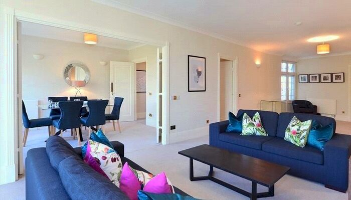 5 Bedroom Apartment To Rent In Strathmore Court, Park Road, St John's Wood, NW8