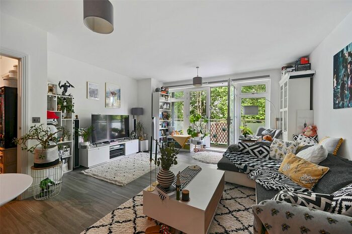 2 Bedroom Flat To Rent In Orchid House, Carew Road, Northwood, Middlesex, HA6