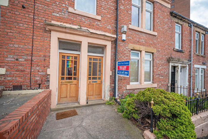 2 Bedroom Flat To Rent In Rectory Place, Bensham, Gateshead, NE8
