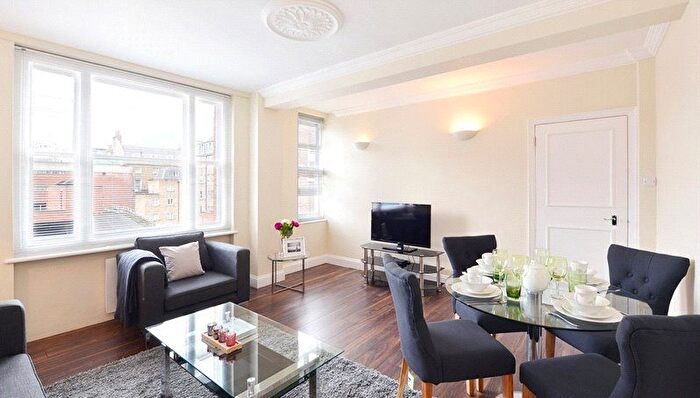 2 Bedroom Flat To Rent In Hill Street, Mayfair, London, W1J