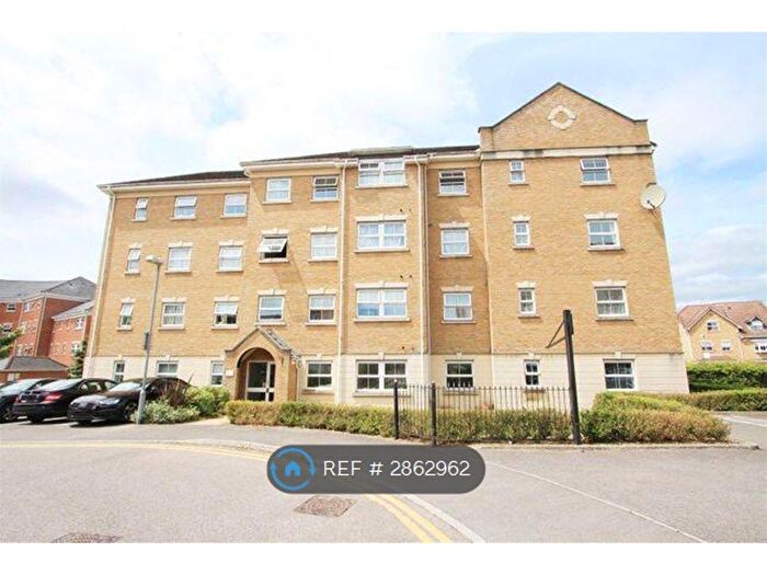 2 Bedroom Flat To Rent In Hillingdon, Uxbridge, UB8
