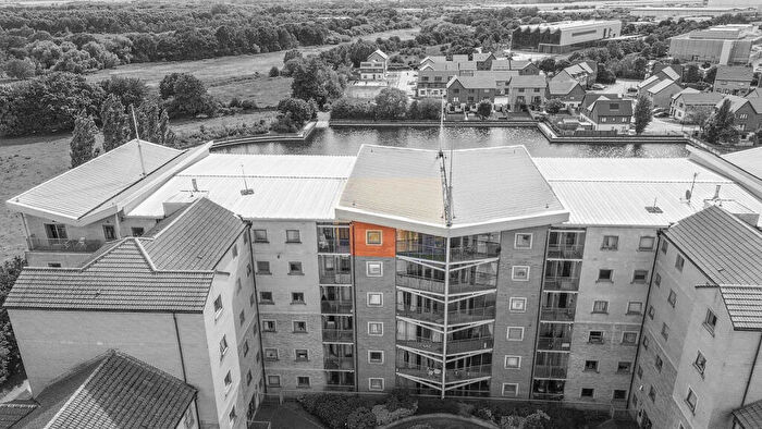 2 Bedroom Flat For Sale In Kentmere Drive, Lakeside, Doncaster, DN4