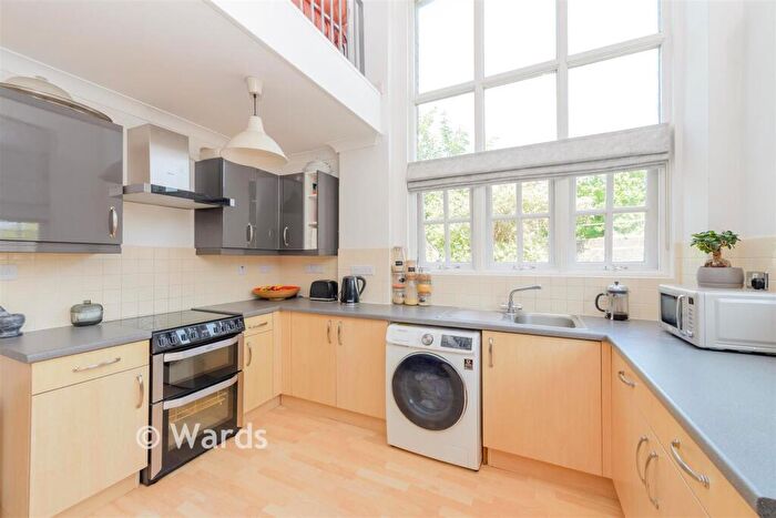 2 Bedroom Apartment For Sale In High Street, Rochester, Kent, ME1