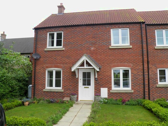 3 Bedroom Semi-Detached House To Rent In Hawk Crescent, Bourne, PE10