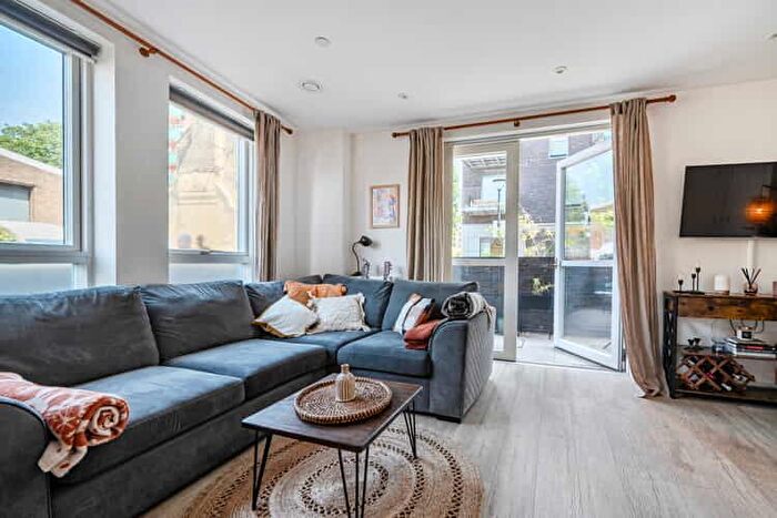 1 Bedroom Flat For Sale In Hops House, Walthamstow, London, E17