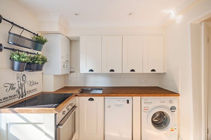 1 Bedroom Property To Rent In Harwood Road, London, SW6