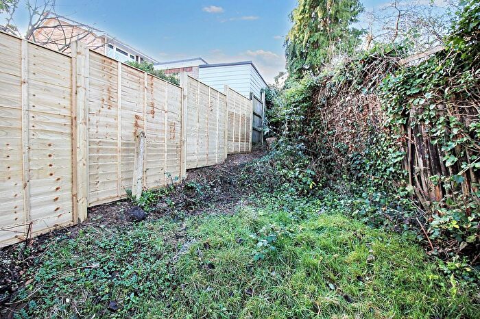 3 Bedroom End Of Terrace House For Sale In Edelvale Road, Bitterne, SO18