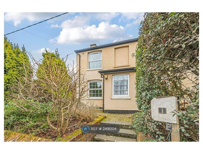 3 Bedroom Semi-Detached House To Rent In Hillside Cottage, Newbury, RG20