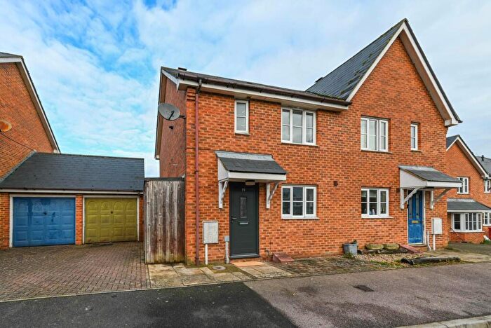 4 Bedroom Semi Detached House For Sale In Laurel Way, Chartham, CT4