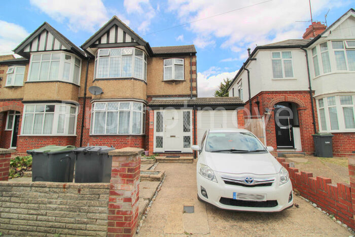 3 Bedroom Semi-Detached House To Rent In Cranleigh Gardens Luton, LU3