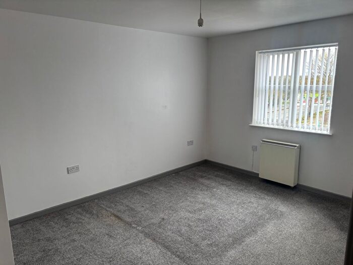 2 Bedroom Flat To Rent In Lord Street, Wirral, CH41