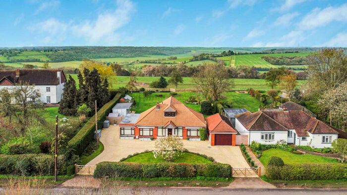 4 Bedroom Country House For Sale In Chinnor Road, Bledlow Ridge - Panoramic Views!!, HP14